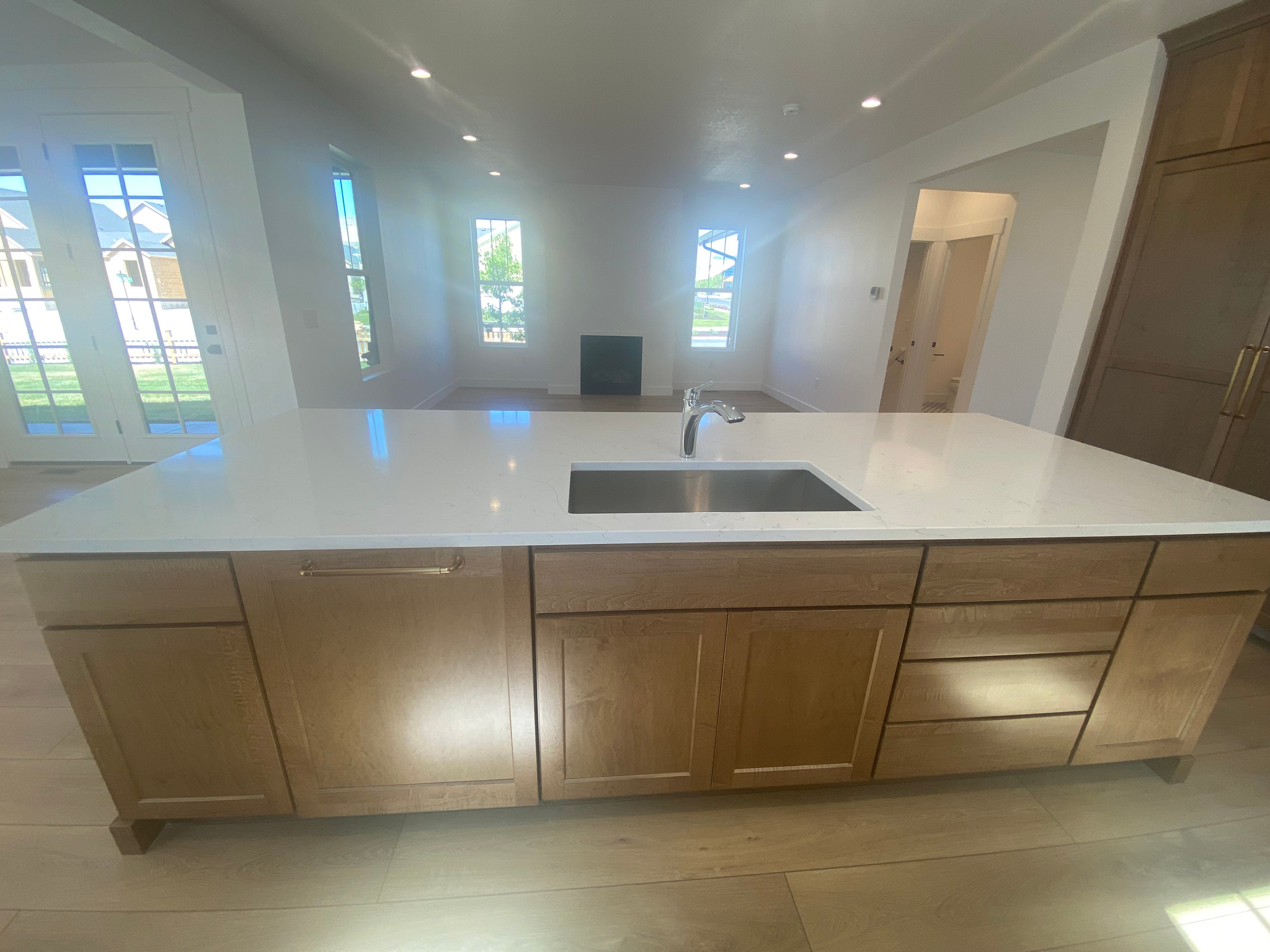 DAYBREAK - Residential