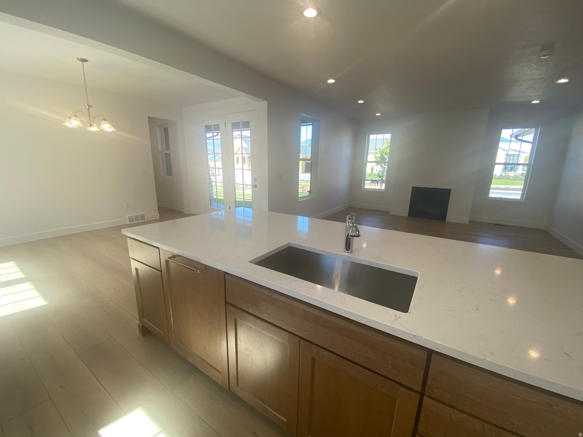 DAYBREAK - Residential