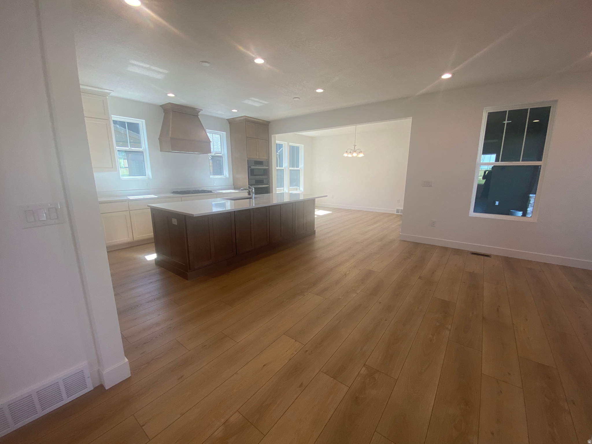 DAYBREAK - Residential