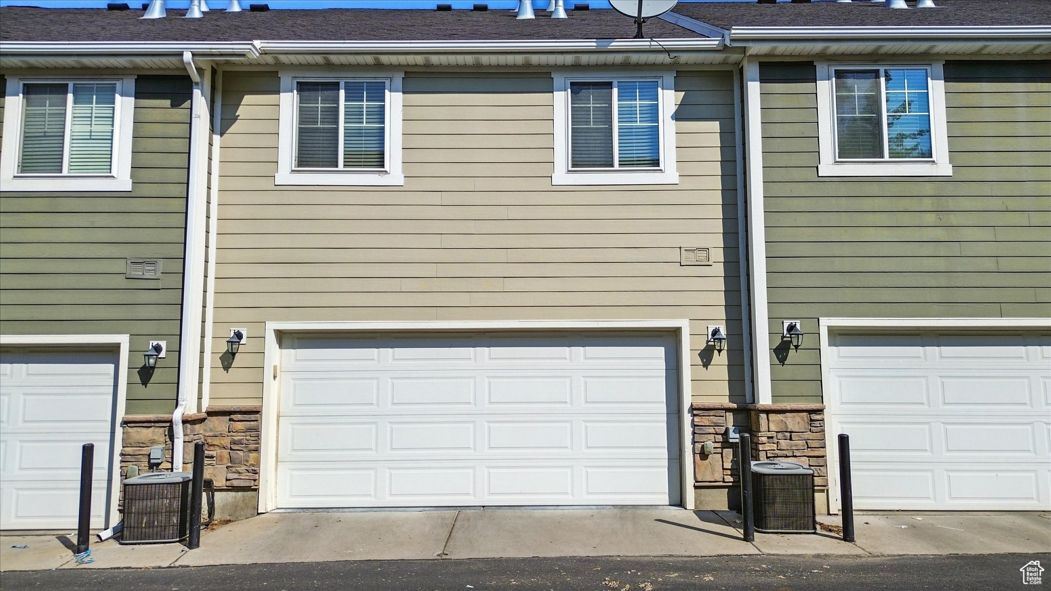 RIVER CROSSING - Residential