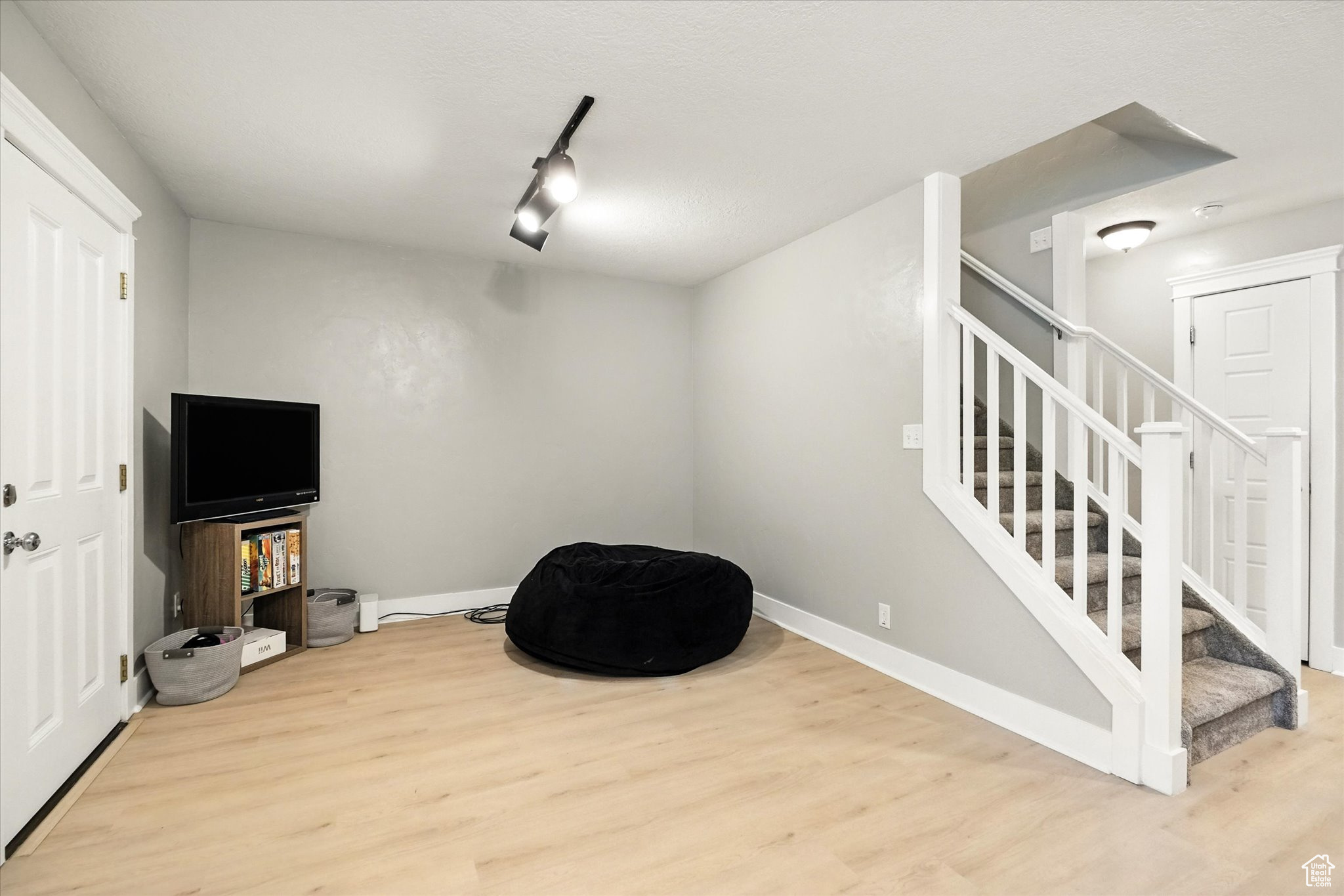 RIVER CROSSING - Residential