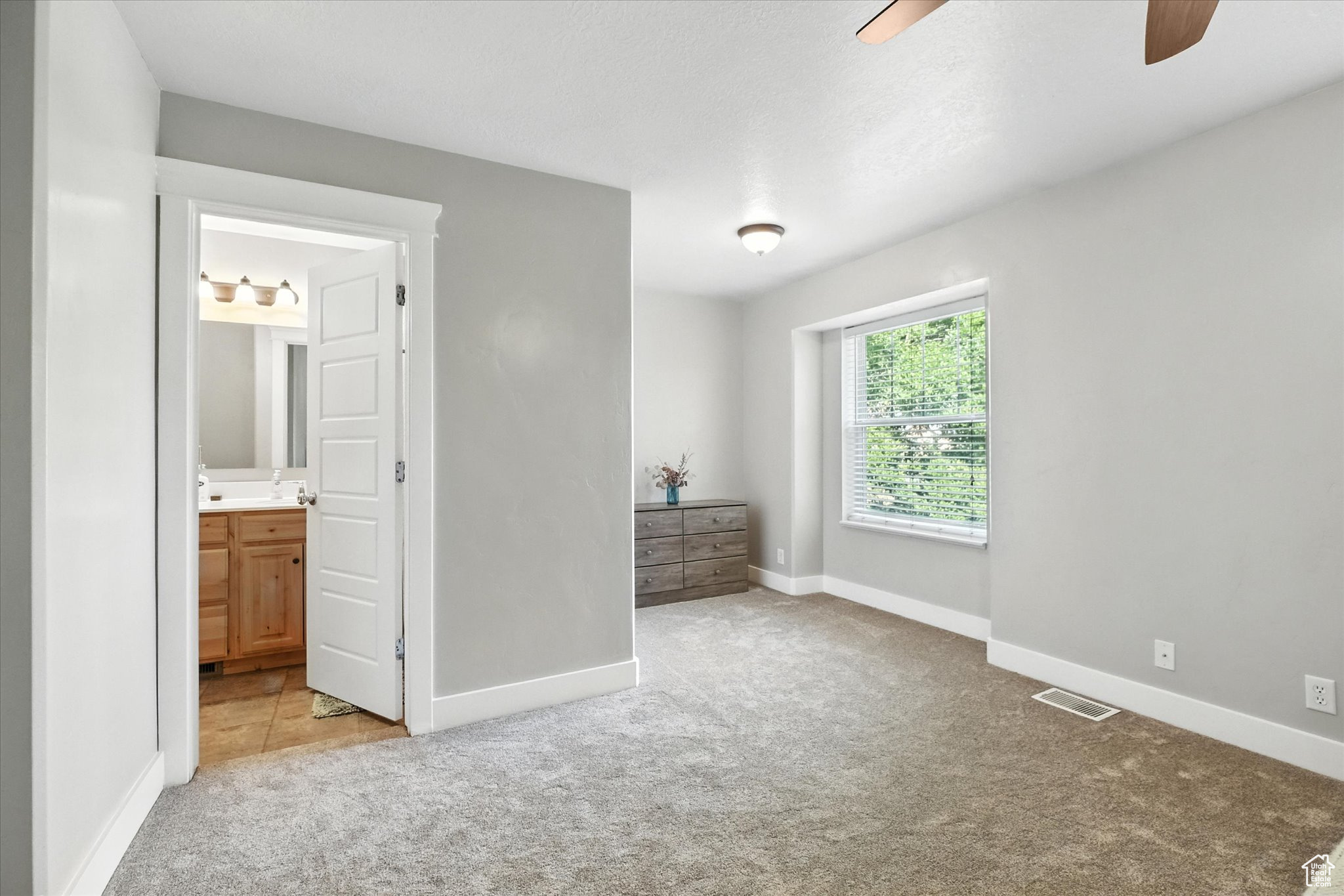 RIVER CROSSING - Residential