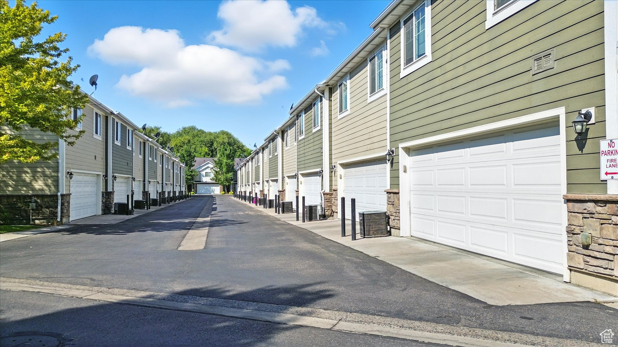 RIVER CROSSING - Residential