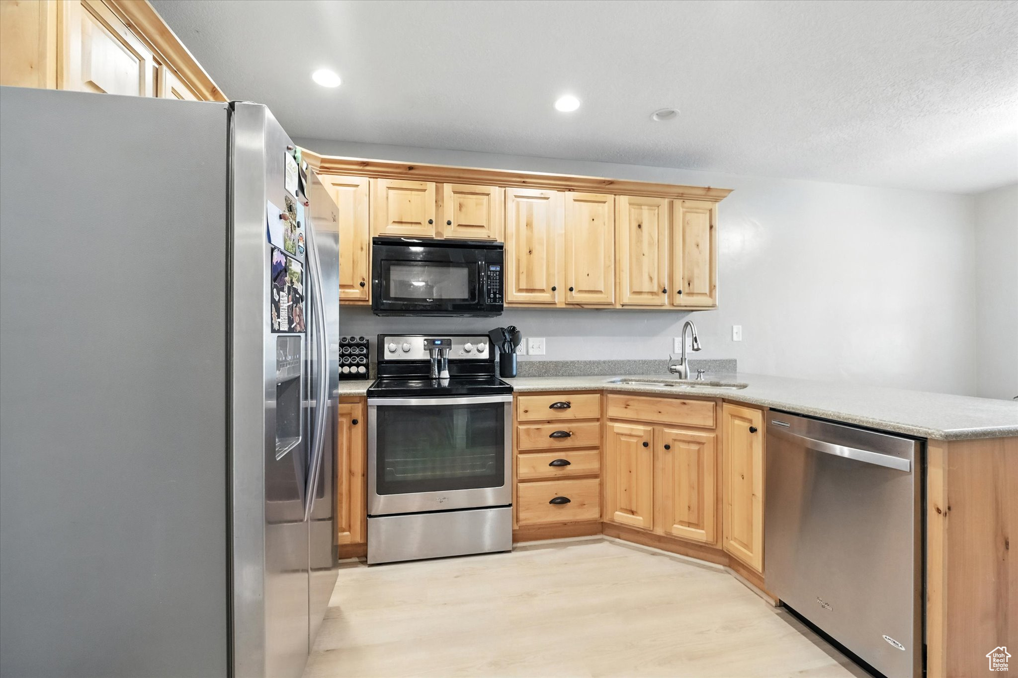 RIVER CROSSING - Residential