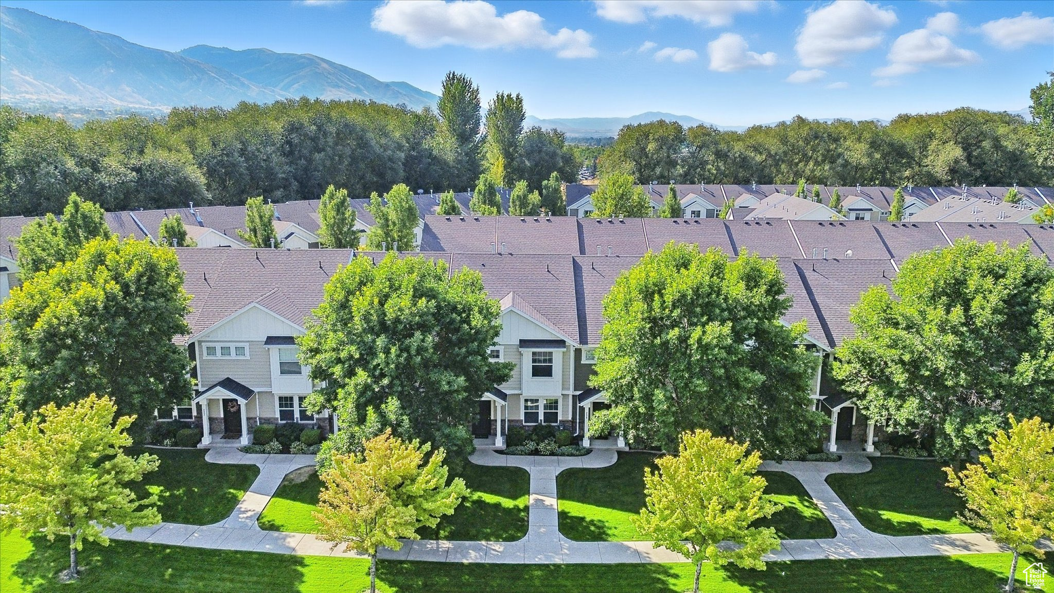 RIVER CROSSING - Residential