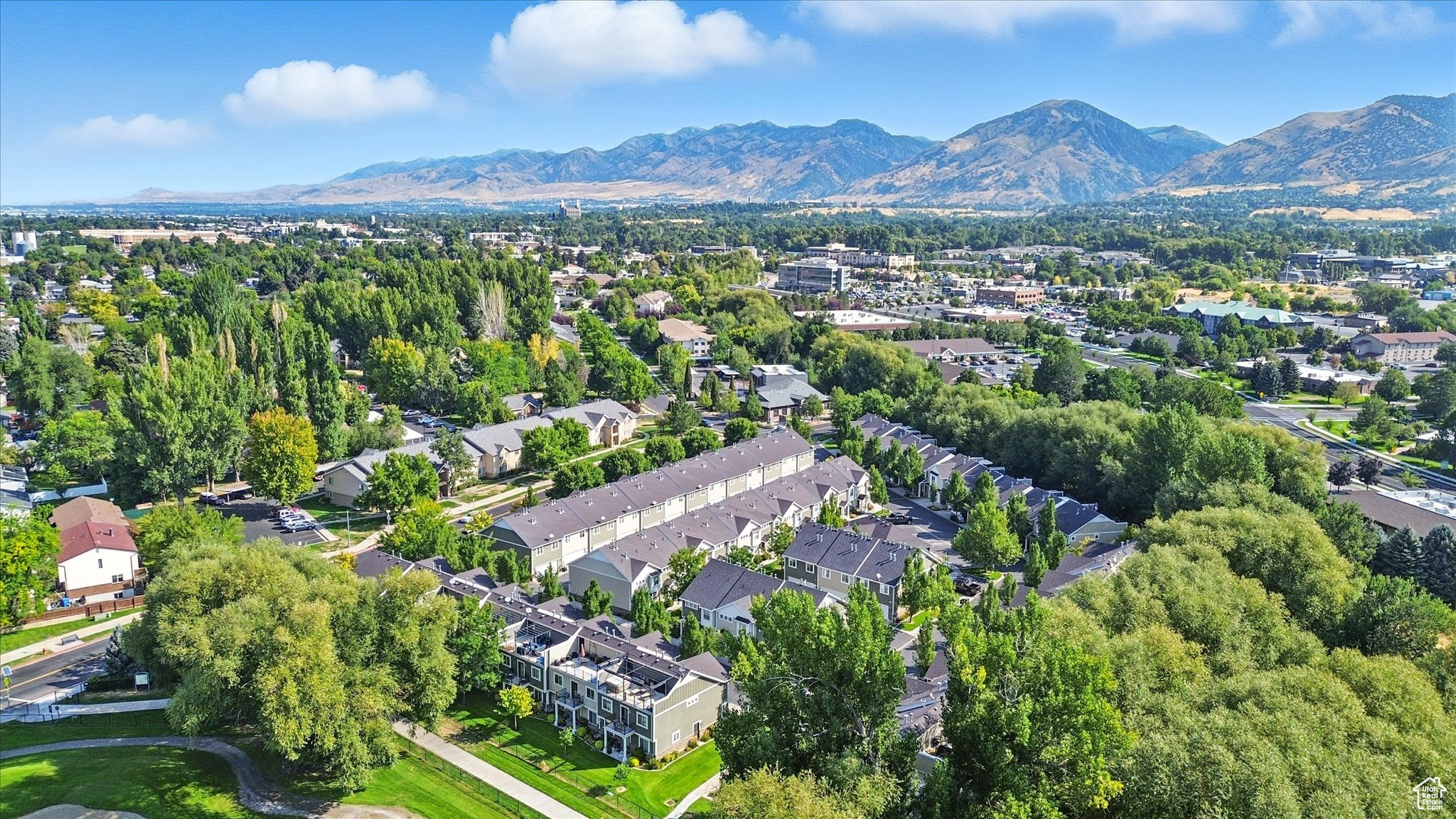 RIVER CROSSING - Residential