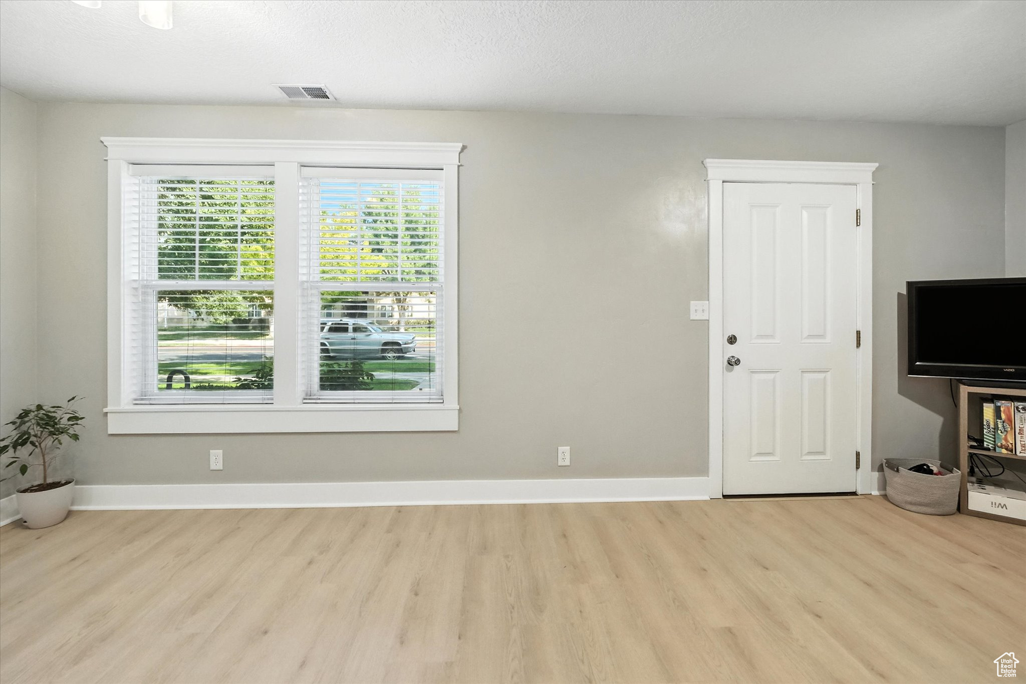 RIVER CROSSING - Residential