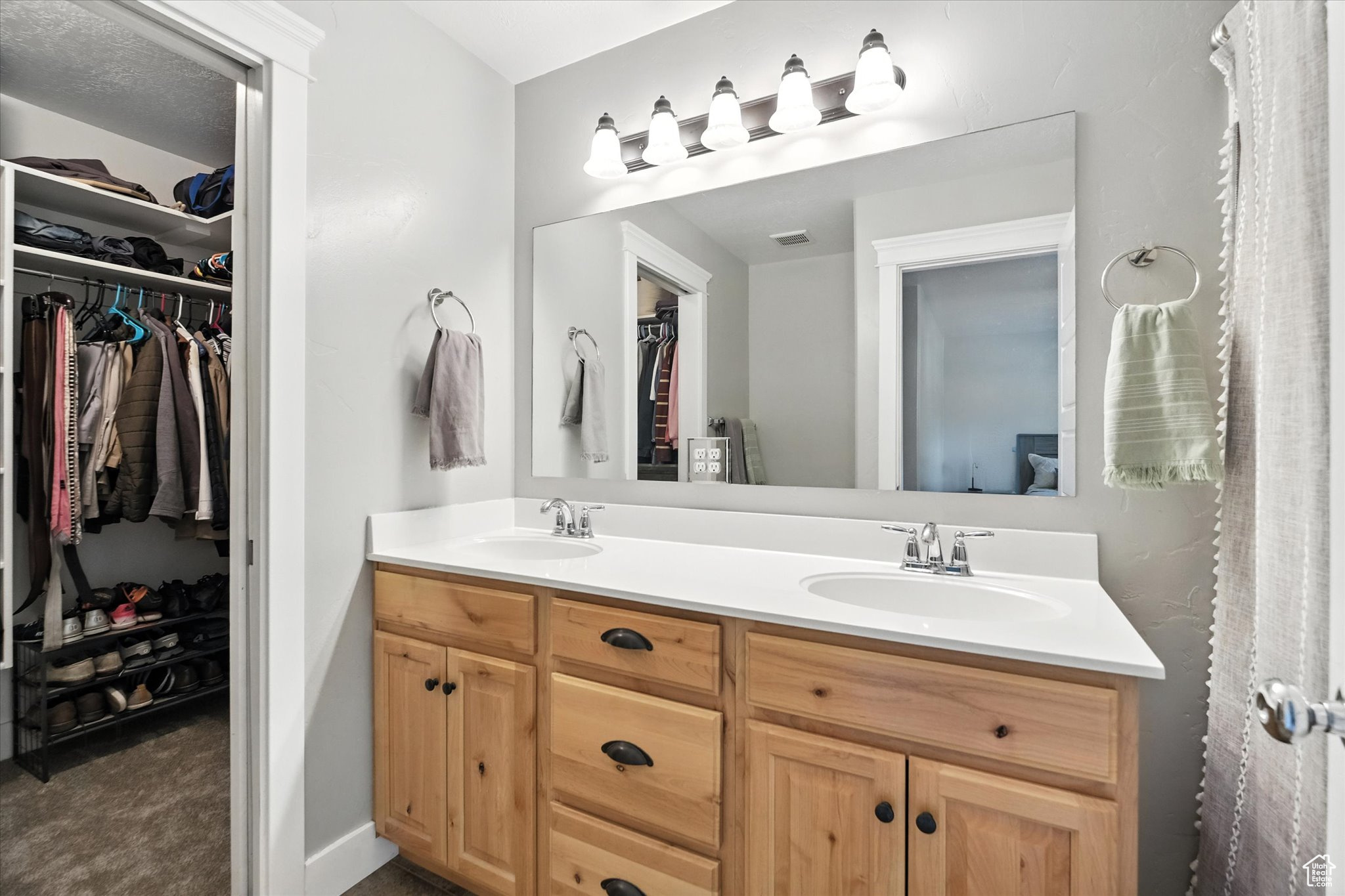 RIVER CROSSING - Residential