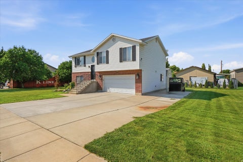 Tiny photo for 2514 W 2250 N, Clinton, UT 84015 (MLS # 2178758)