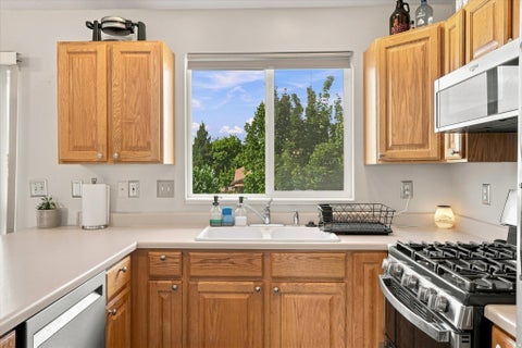 Tiny photo for 2514 W 2250 N, Clinton, UT 84015 (MLS # 2178758)