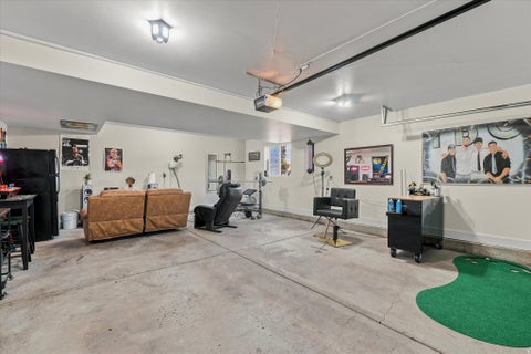 Tiny photo for 2514 W 2250 N, Clinton, UT 84015 (MLS # 2178758)