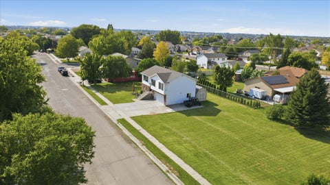 Tiny photo for 2514 W 2250 N, Clinton, UT 84015 (MLS # 2178758)
