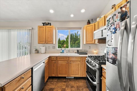 Tiny photo for 2514 W 2250 N, Clinton, UT 84015 (MLS # 2178758)