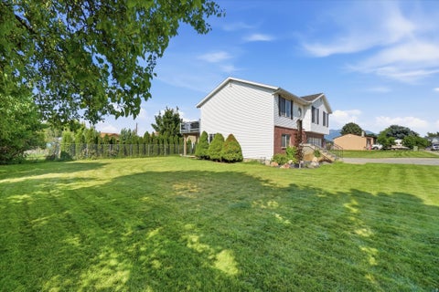 Tiny photo for 2514 W 2250 N, Clinton, UT 84015 (MLS # 2178758)