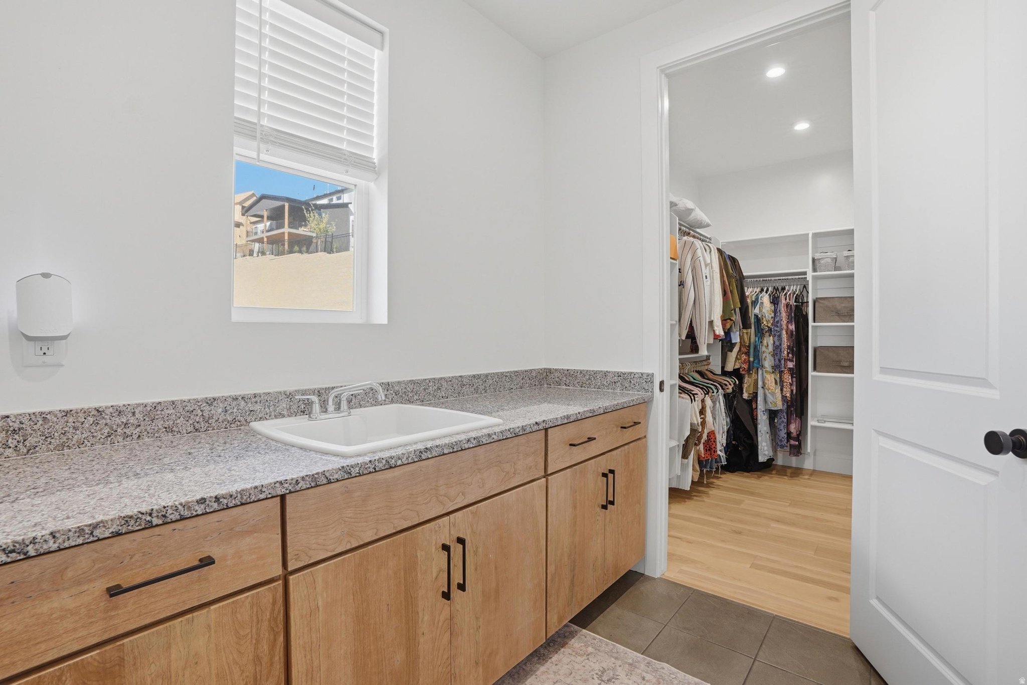 CANYON POINT - Residential