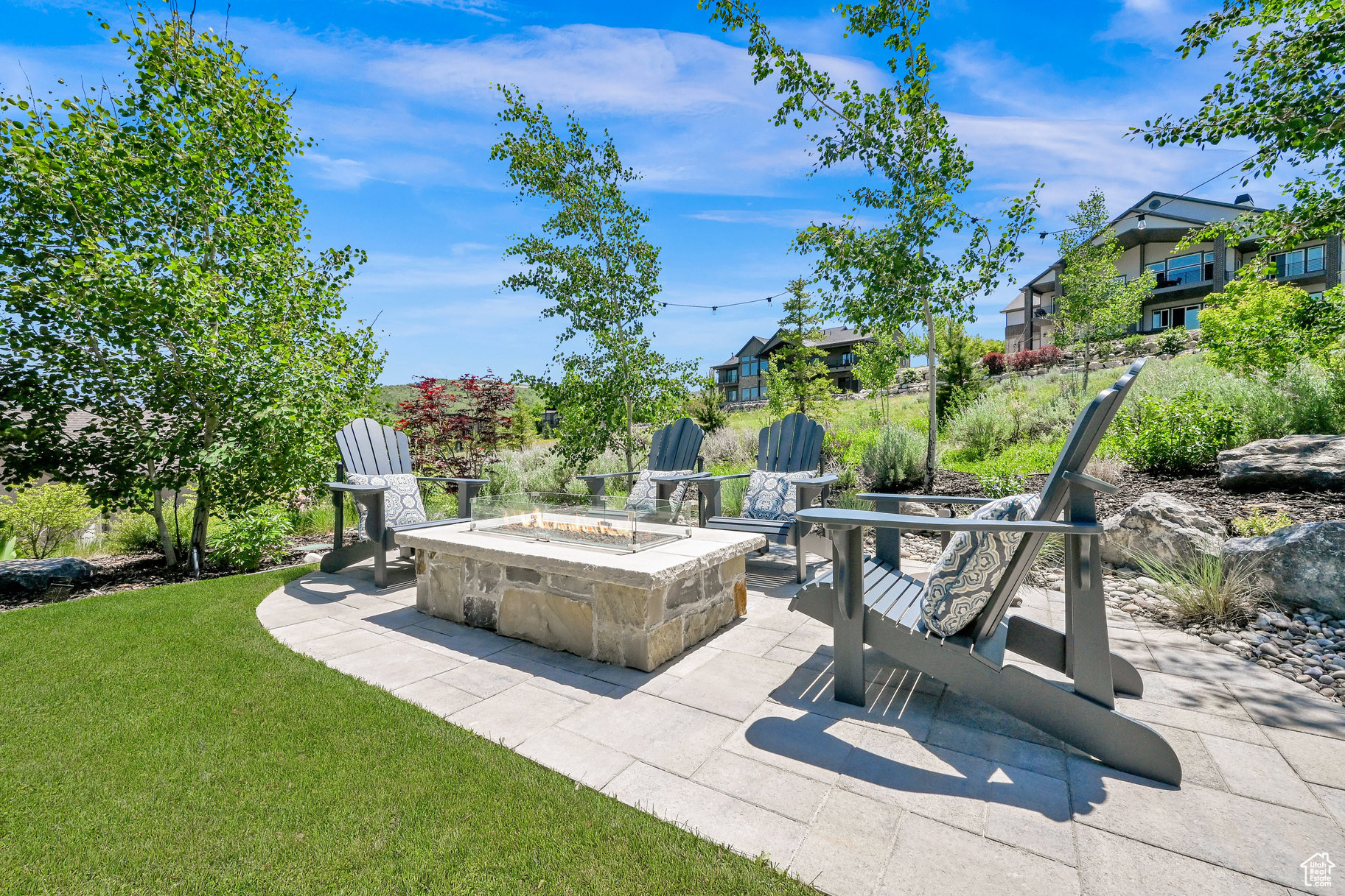 EDGEWATER CHALETS - Residential