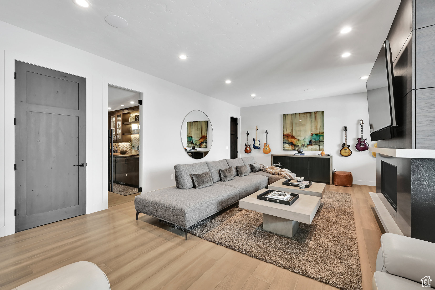 EDGEWATER CHALETS - Residential