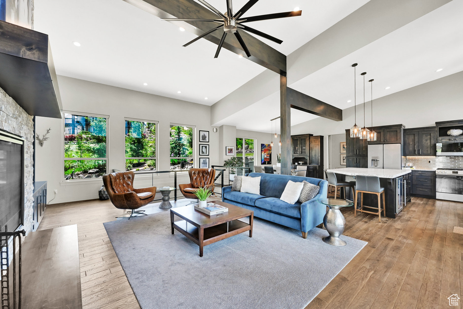 EDGEWATER CHALETS - Residential