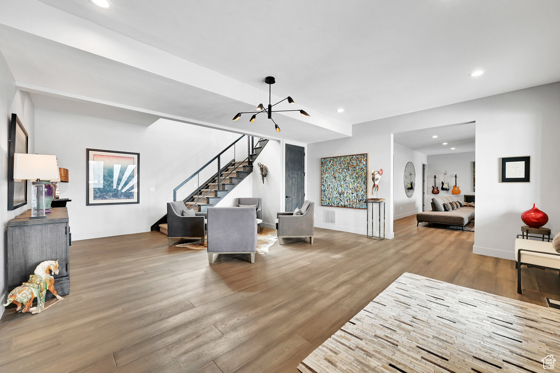 EDGEWATER CHALETS - Residential