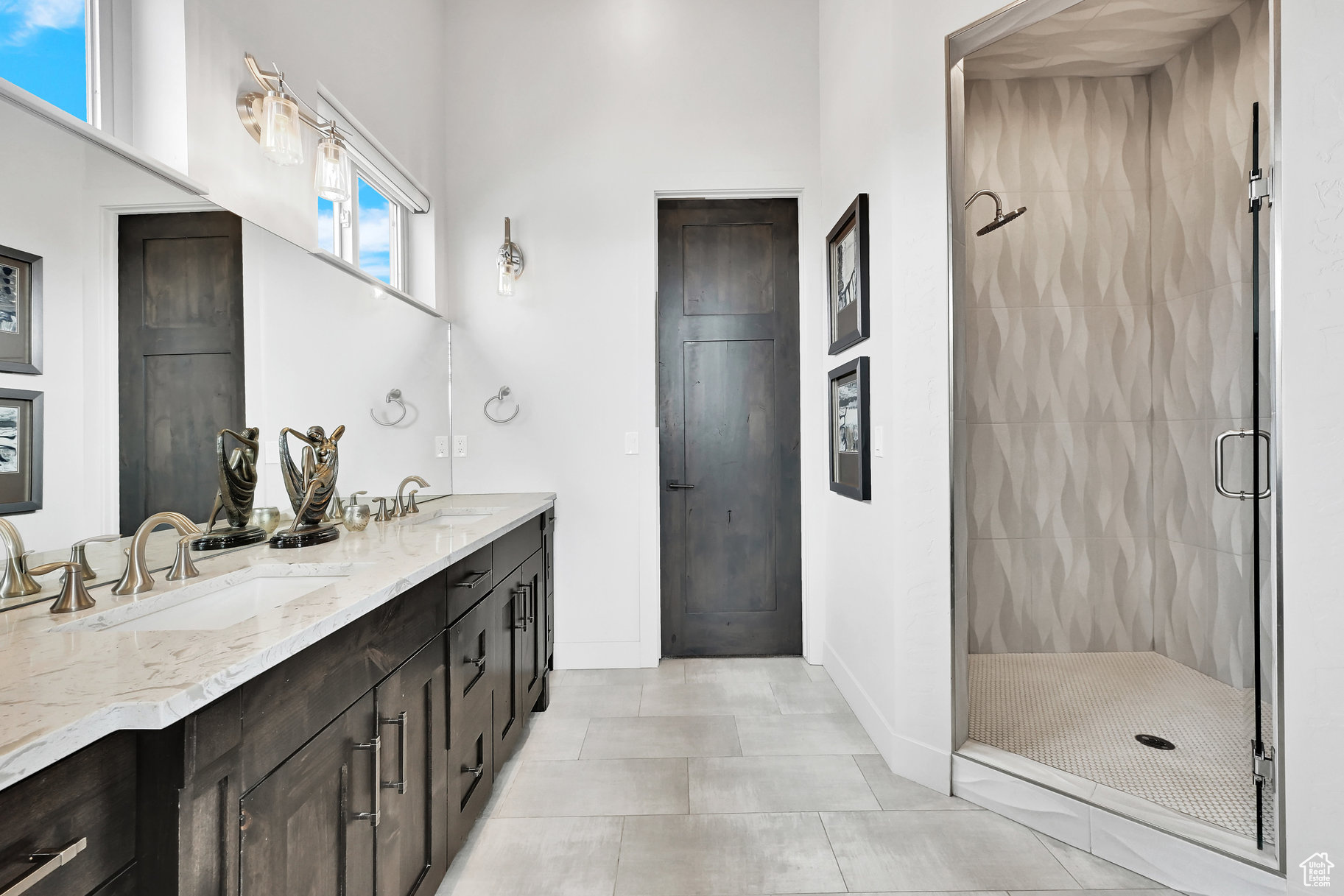 EDGEWATER CHALETS - Residential