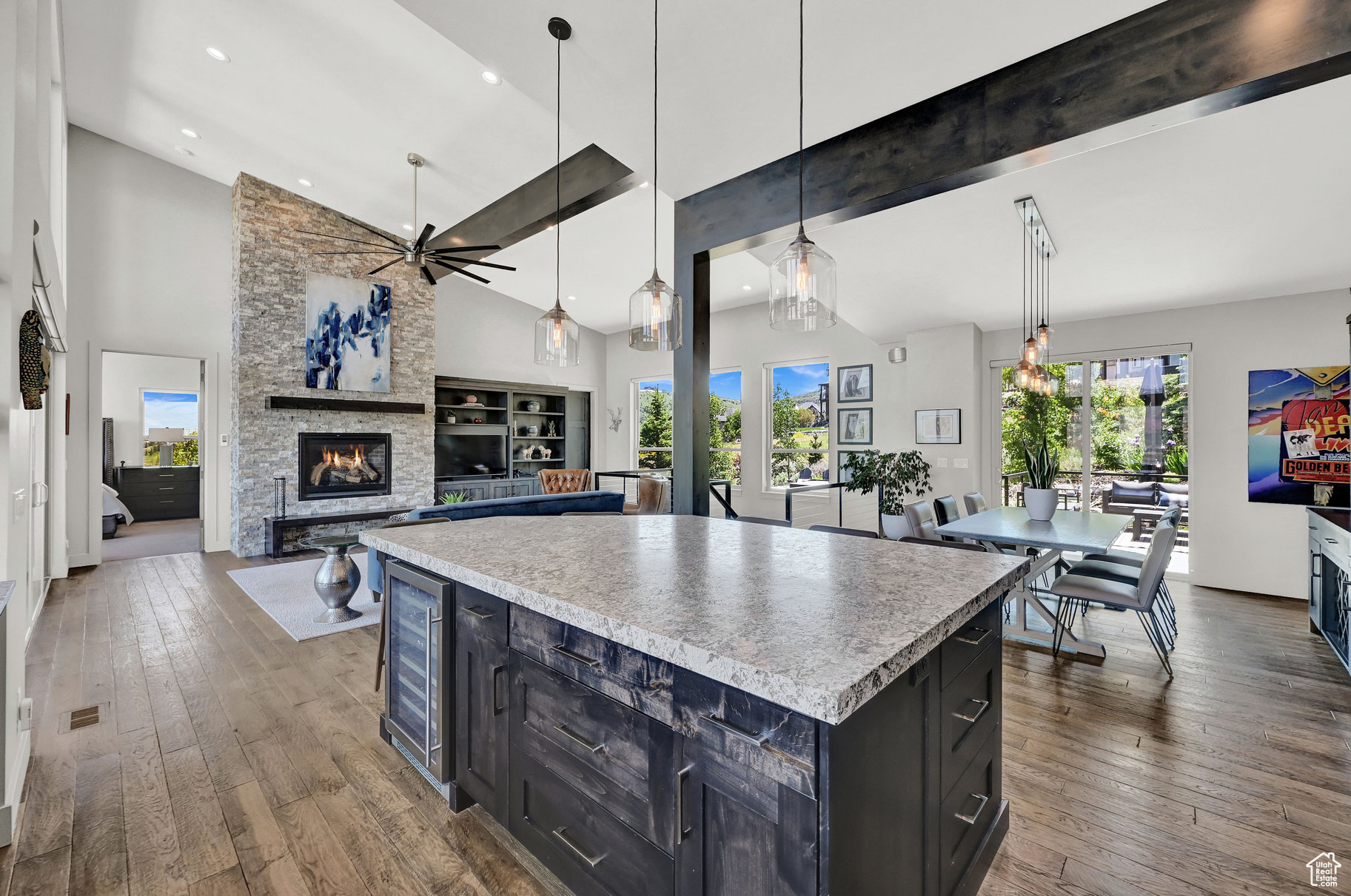 EDGEWATER CHALETS - Residential