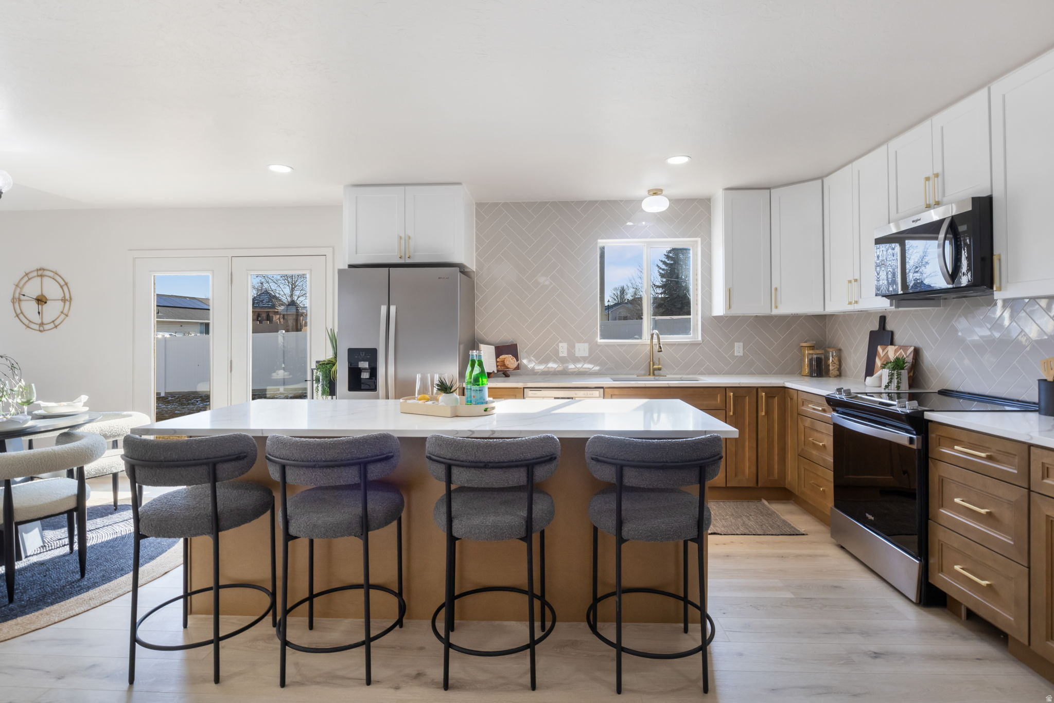 MEADOWS - Residential