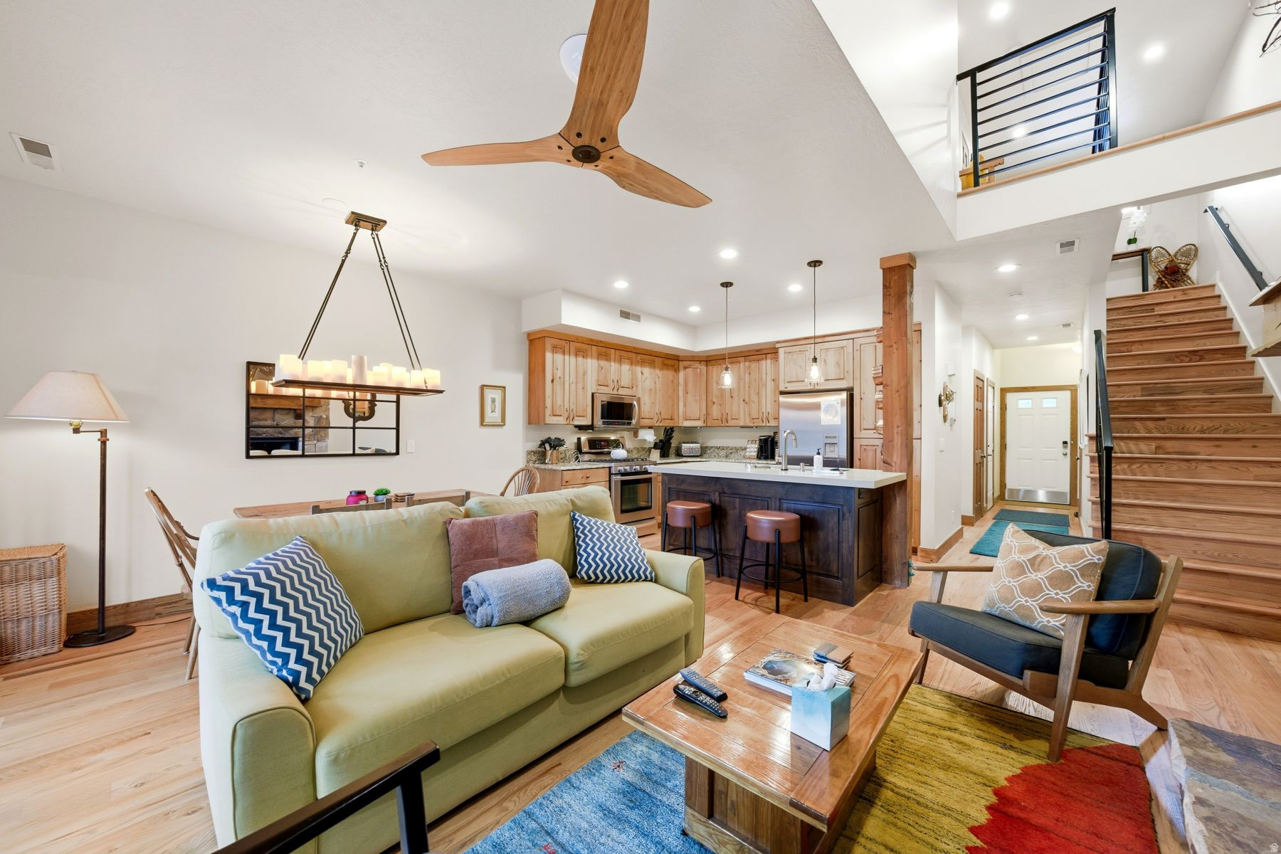 PARKVIEW CONDOMINIUMS - Residential