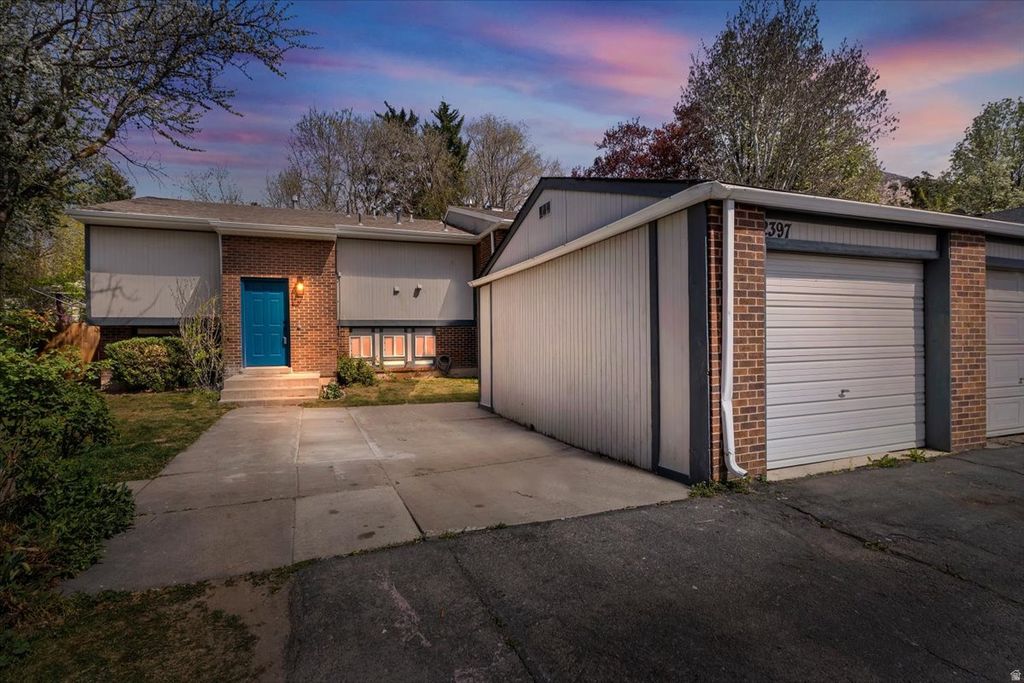 Photo of 2397 E BOYES ST S, Holladay, UT 84117 (MLS # 2147125)