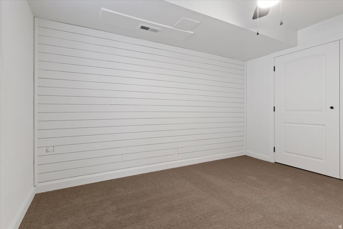 MIDLAND - Residential