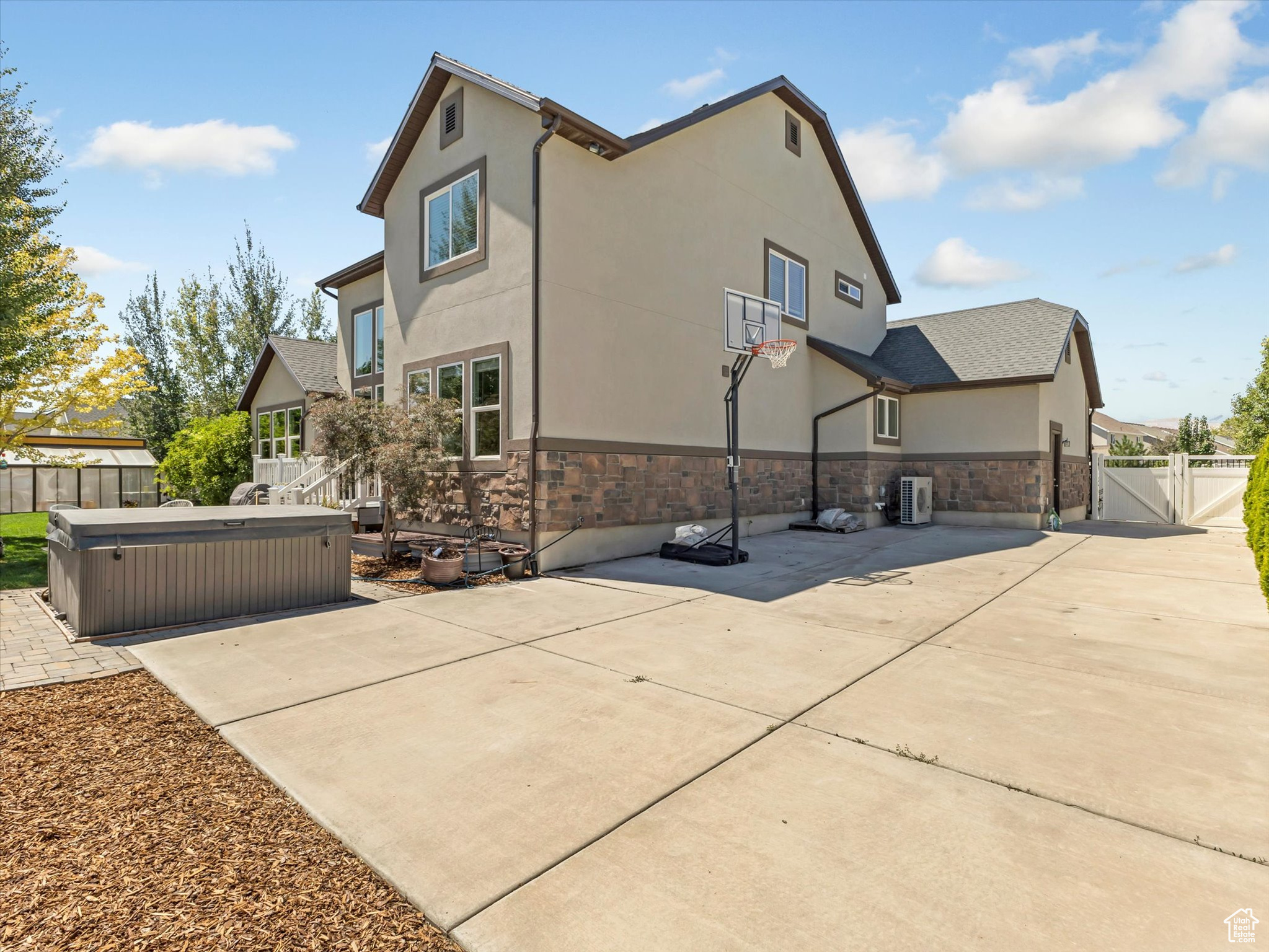 COTTAGES - Residential