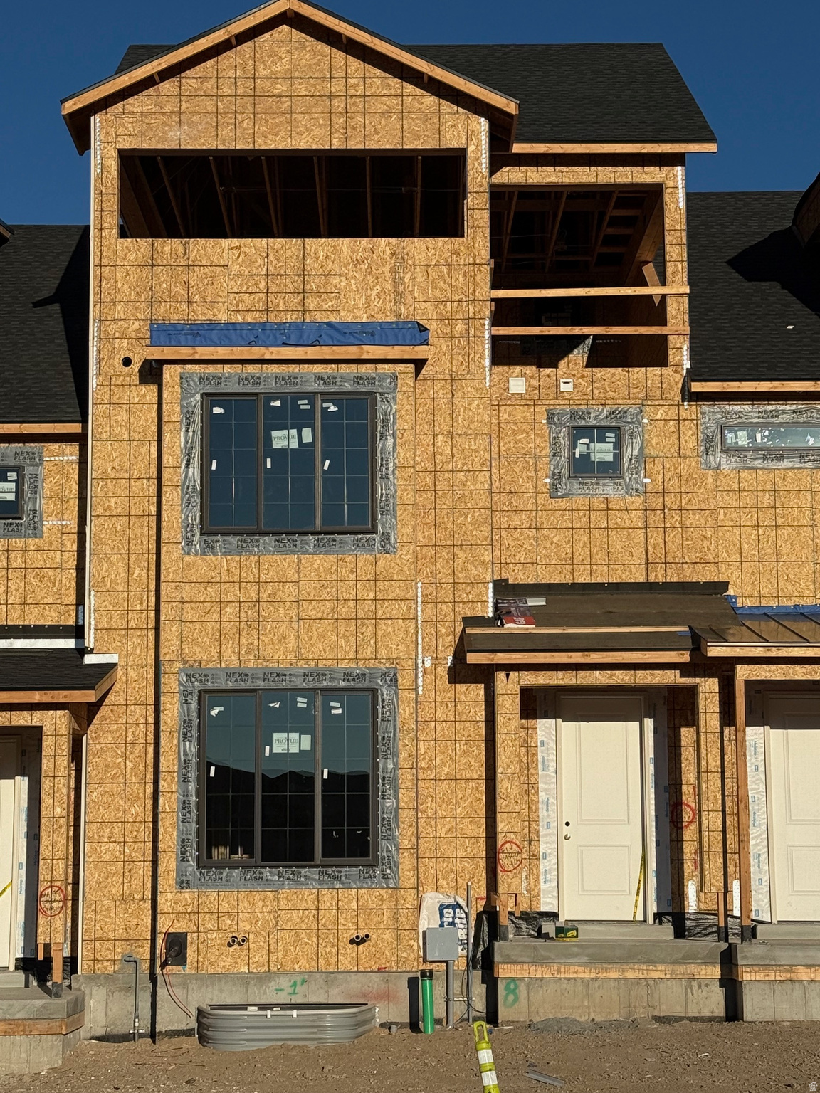 VISTAS AT THE POINT - Residential