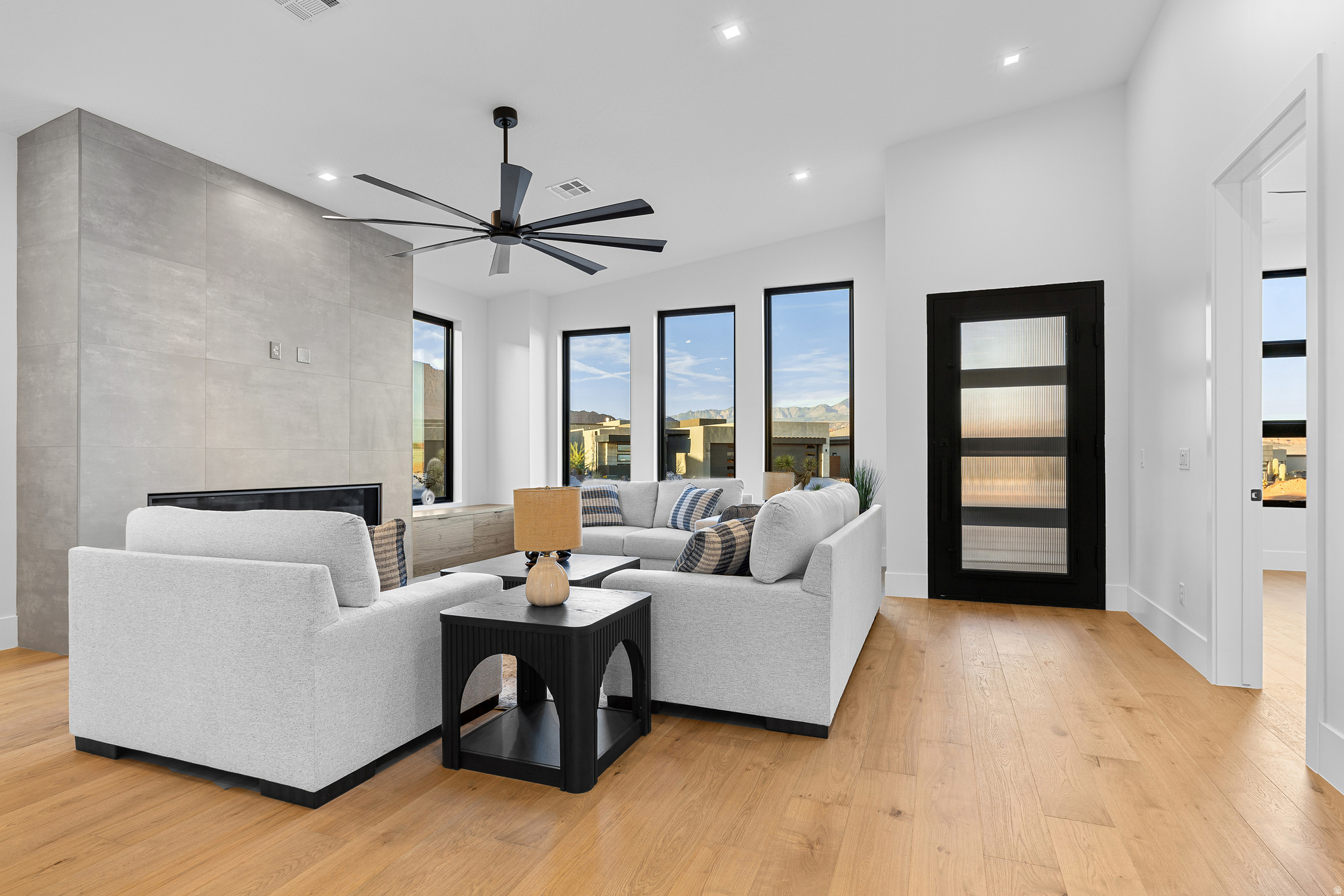 RED MOUNTAIN TERRACE - Residential