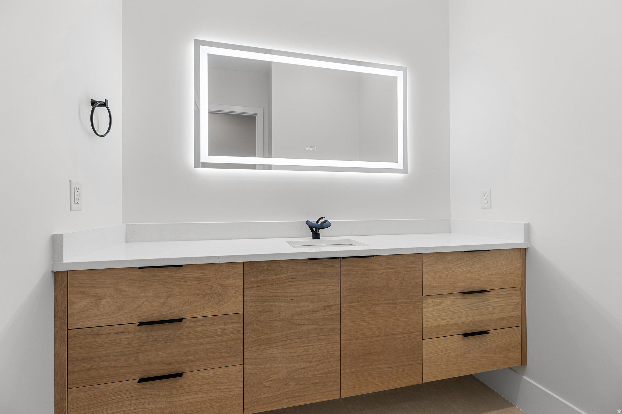 RED MOUNTAIN TERRACE - Residential