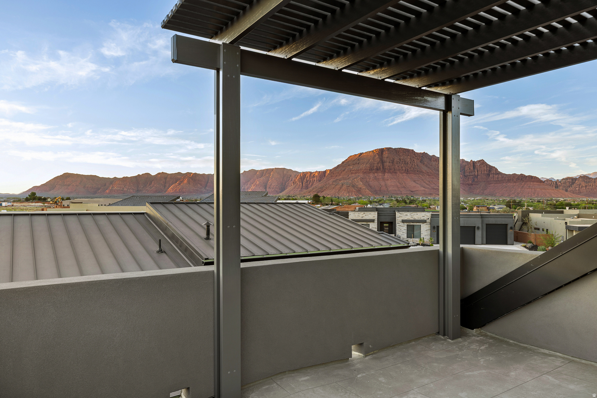 RED MOUNTAIN TERRACE - Residential
