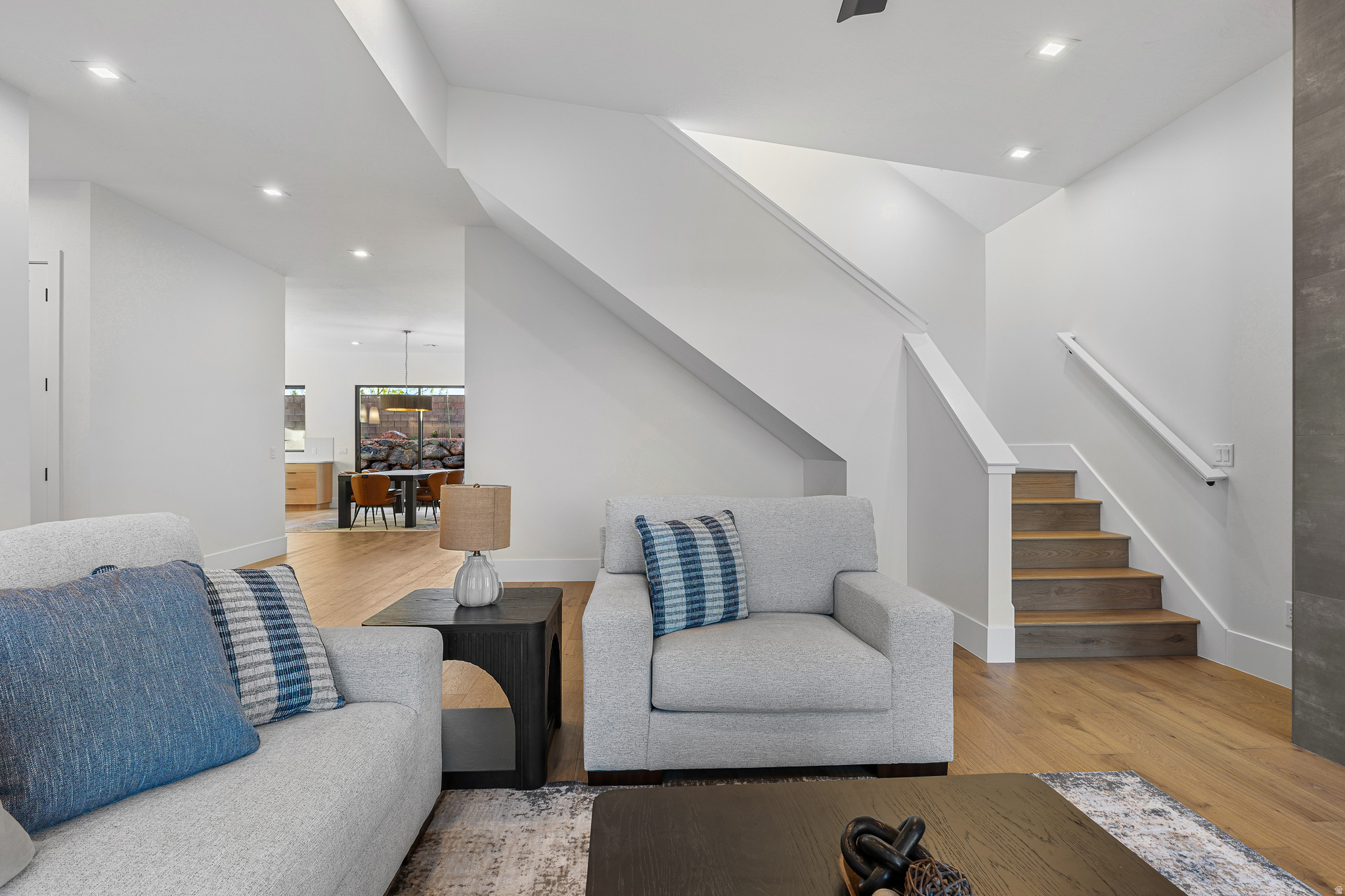 RED MOUNTAIN TERRACE - Residential