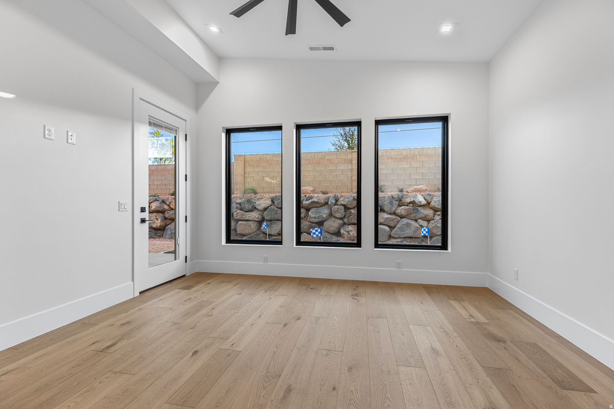 RED MOUNTAIN TERRACE - Residential