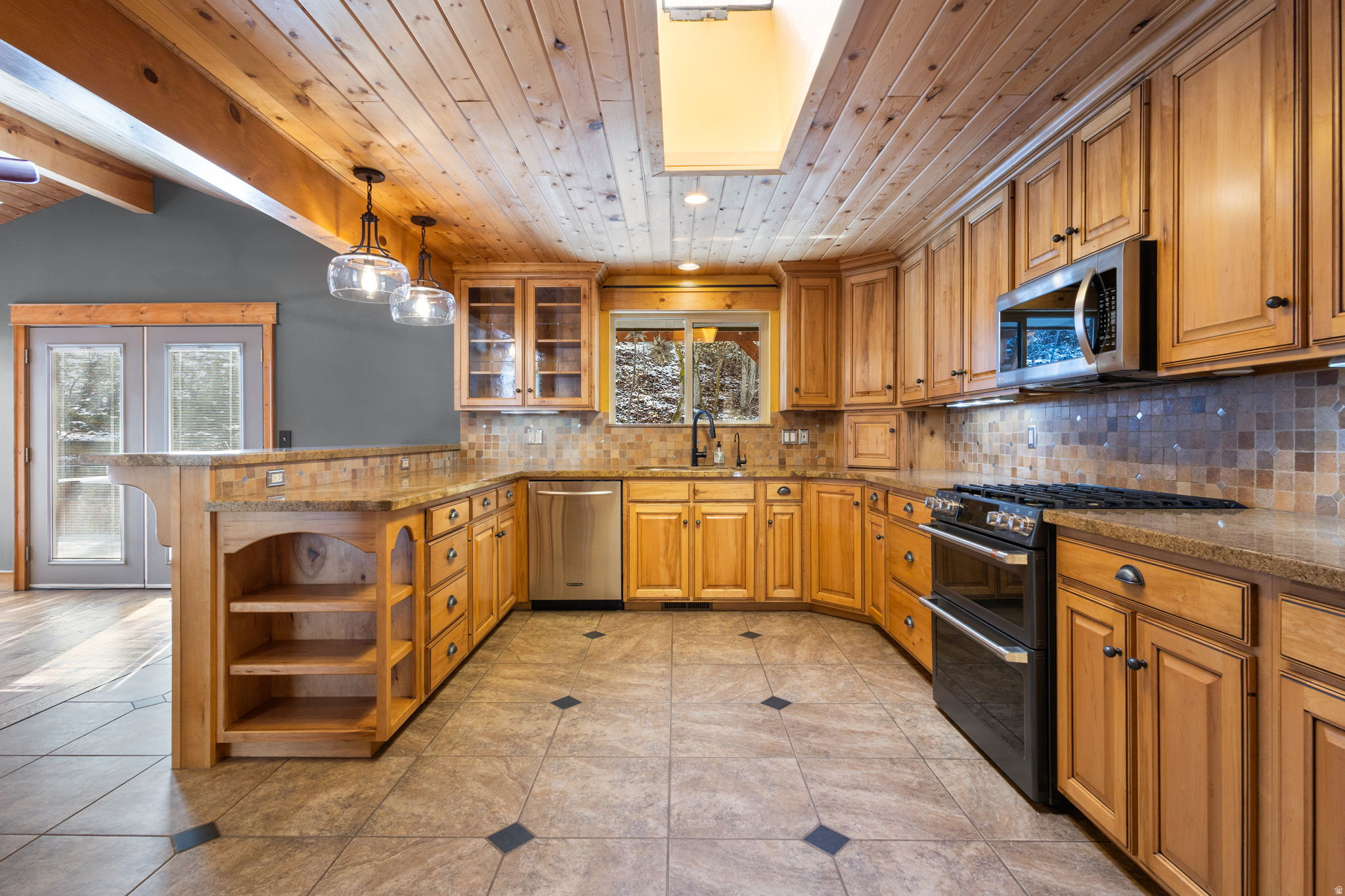 SHADOW VALLEY ESTATES - Residential