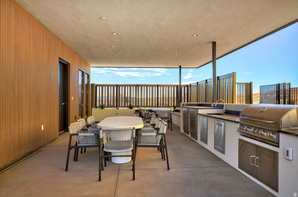 CORAL SPRINGS CONDOMINIUMS - Residential