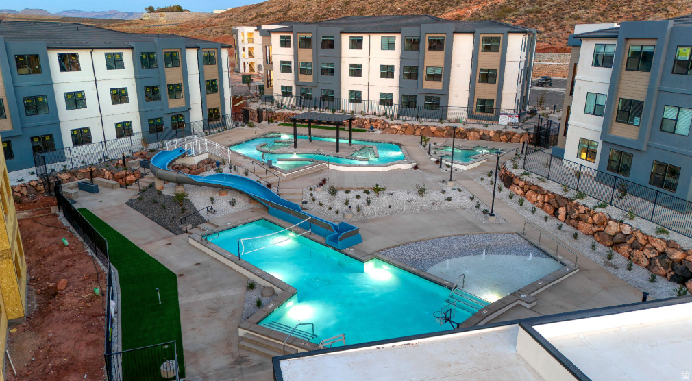 CORAL SPRINGS CONDOMINIUMS - Residential