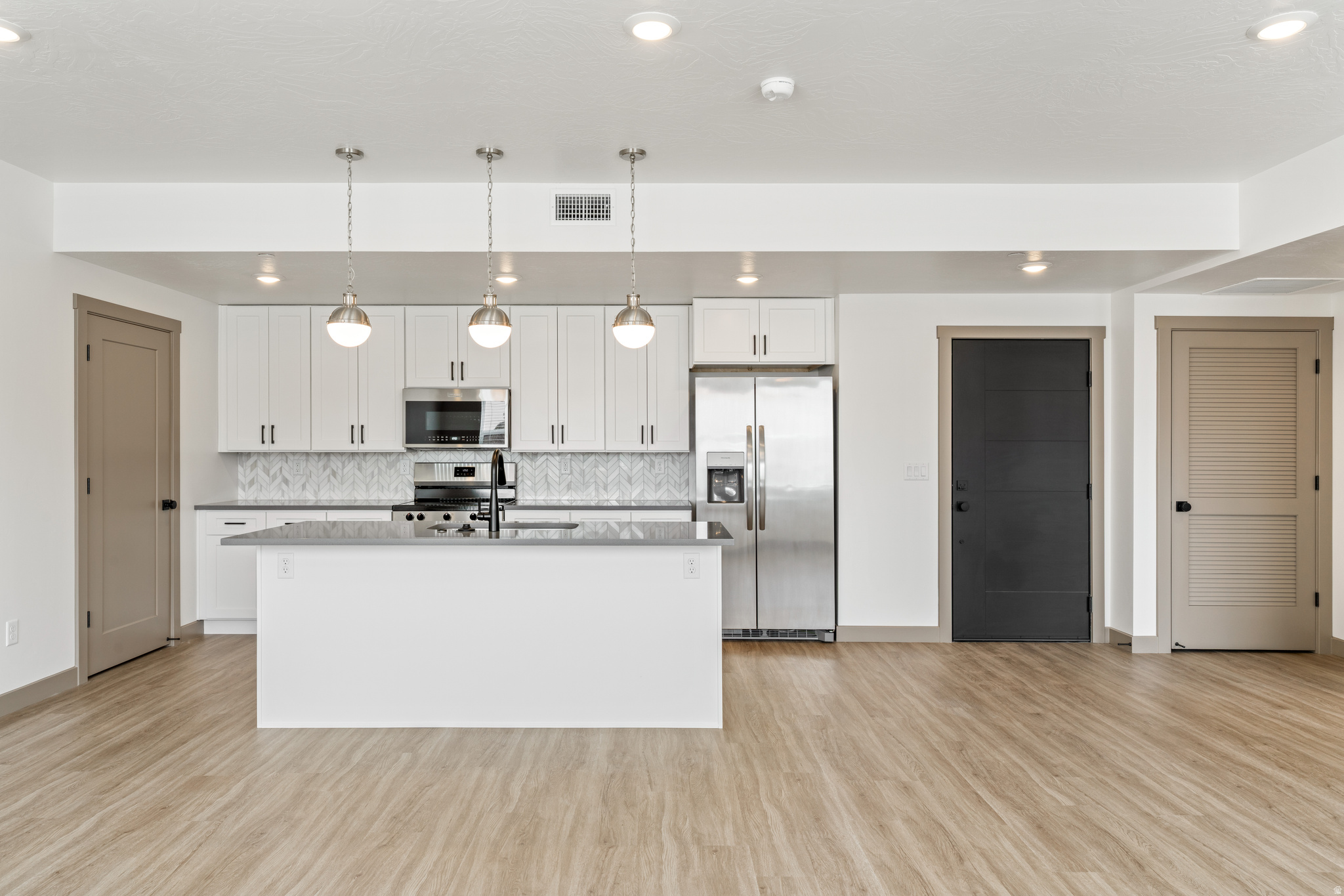 CORAL SPRINGS CONDOMINIUMS - Residential