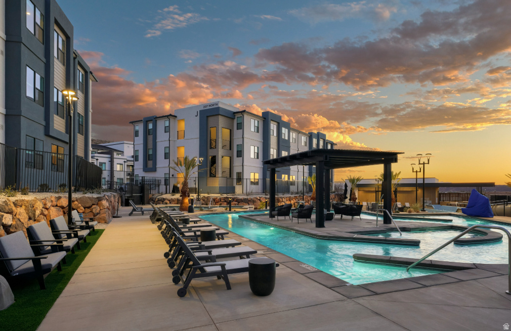 CORAL SPRINGS CONDOMINIUMS - Residential