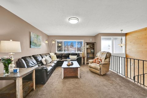 Tiny photo for 2329 E WOODCHUCK CIR, Sandy, UT 84093 (MLS # 2142359)