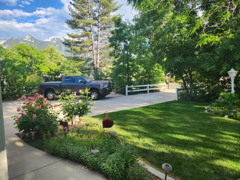 Tiny photo for 2329 E WOODCHUCK CIR, Sandy, UT 84093 (MLS # 2142359)