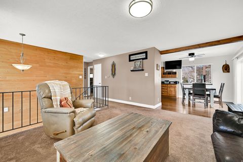 Tiny photo for 2329 E WOODCHUCK CIR, Sandy, UT 84093 (MLS # 2142359)