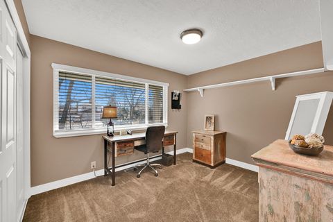 Tiny photo for 2329 E WOODCHUCK CIR, Sandy, UT 84093 (MLS # 2142359)