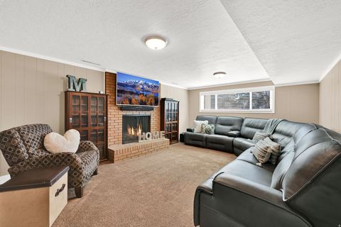 Tiny photo for 2329 E WOODCHUCK CIR, Sandy, UT 84093 (MLS # 2142359)