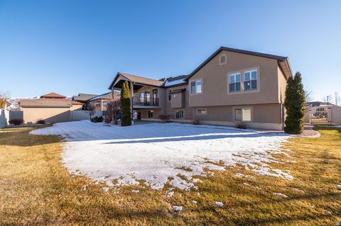 Tiny photo for 2624 W 2225 N, Farr West, UT 84404 (MLS # 2131601)