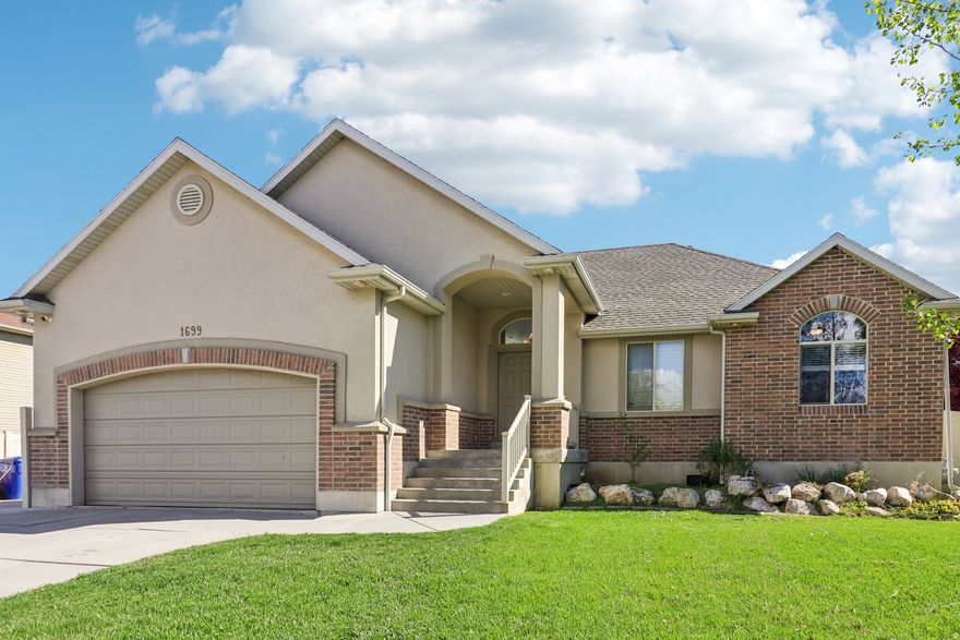 GRAND OPENING | OPEN HOUSE | APRIL 18 | 11AM-2PM | Tucked away in a quiet cul-de-sac, this fully finished 5 bed, 3 bath home offers the perfect blend of comfort, updates, and functionality. The main level features vaulted ceilings, an updated kitchen, and tile flooring throughout most of the main living areas. The spacious primary suite includes a walk-in closet and private bath with tub/shower combo. Downstairs is 100% finished with additional living space, a dedicated gym area with specialty flooring, and cold storage. Enjoy the covered patio and private backyard, perfect for relaxing or entertaining. Major updates include a brand new roof, newer A/C, and a newer water heater. Equipped with a Vivint smart home system for added convenience and security. This one checks all the boxes in a highly desirable location.