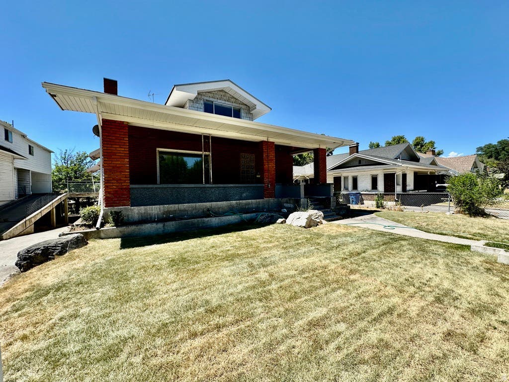 Photo of 33 N 200 E, Logan, UT 84321 (MLS # 2126921)