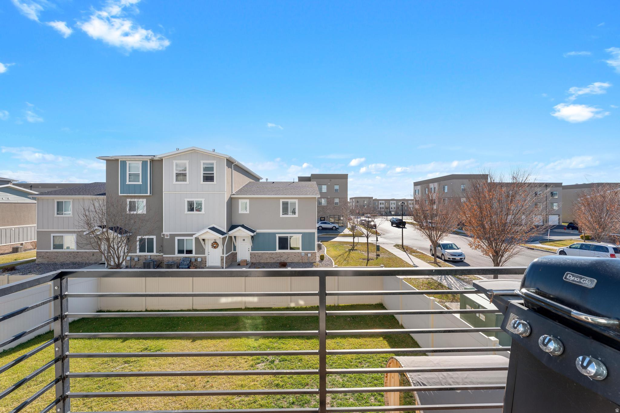 SOUTH POINT - Residential